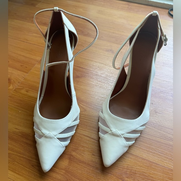 ASOS DESIGN Wide Fit Poster cut out high heeled pumps in white US 8 /UK 6 /EU 39 - Picture 5 of 10